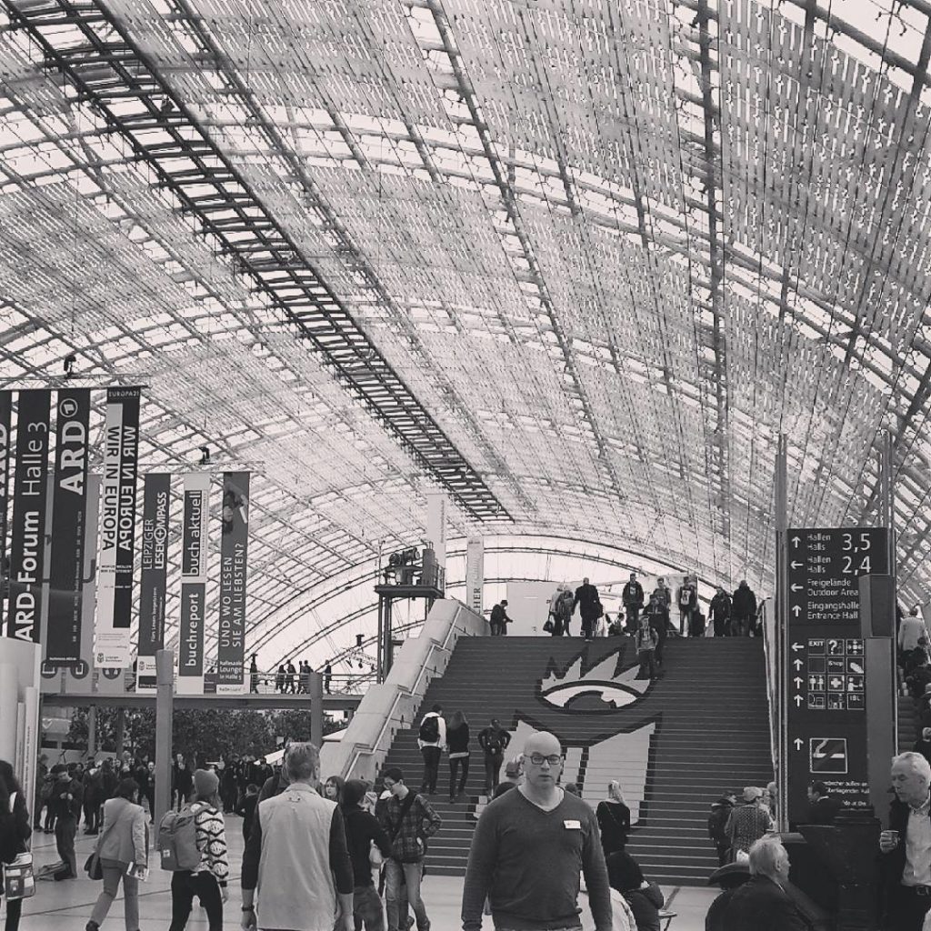 Guess where I am. Leipzig Bookfair 2017. 1st day is done - two will still come - but I'm already dead yet.  .

Wer ist auch da? :)