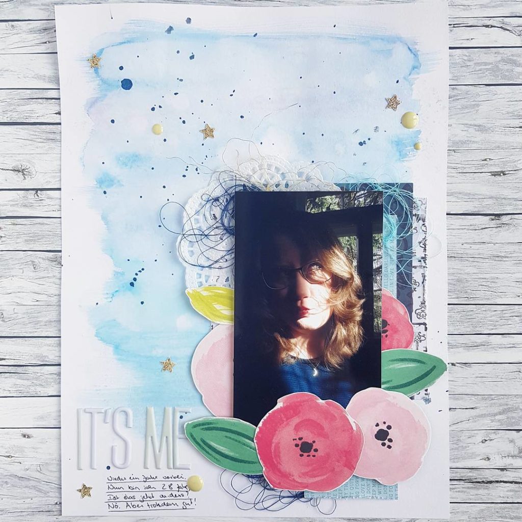 It's me. This layout is about my 28th birthday. I looooved to fussy cut the adorable flowers from @paigetaylorevans 

Mehr Fotos & Infos gibt es wie immer im Blog :)
