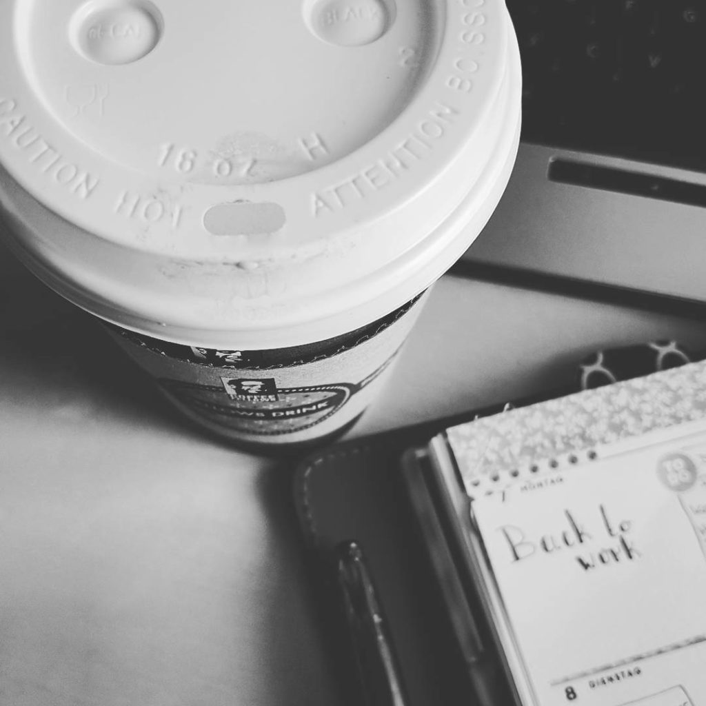 Back to work. First day after vacations... #butfirstcoffee #coffeetime #mondayssuck #monday #afterholidays #backtowork #montagstillleben #filofaxing #wochenstart
