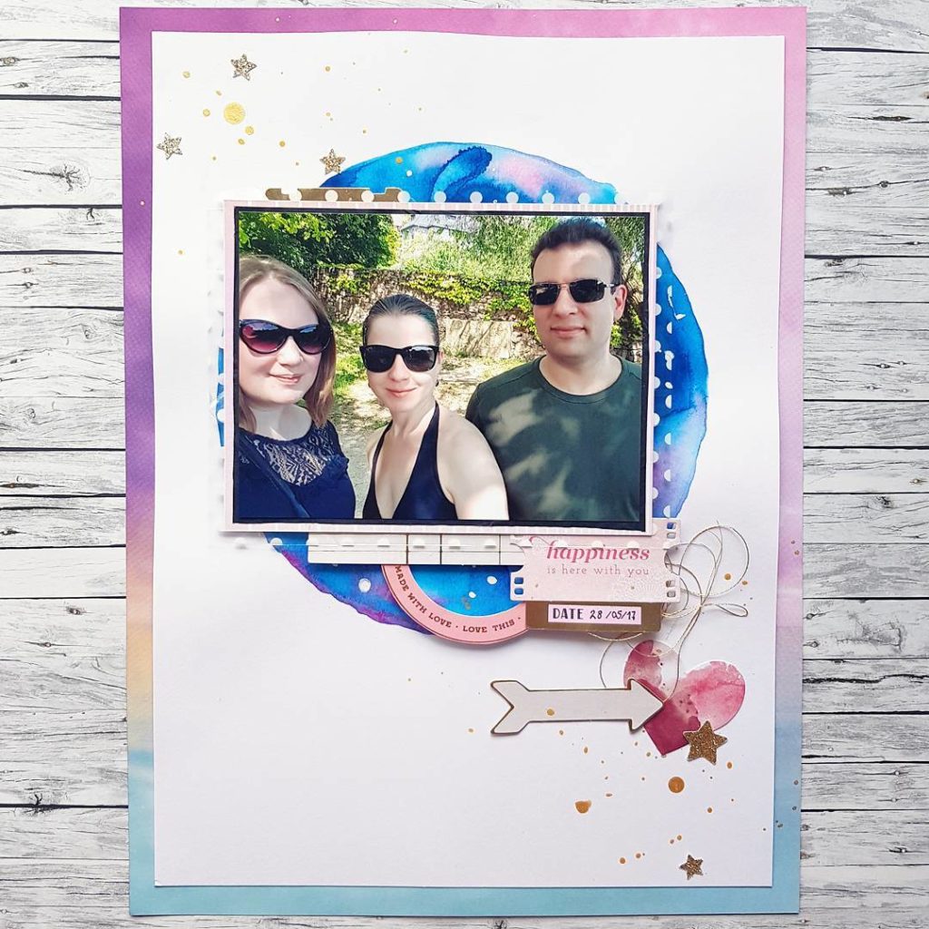 So I really messed this background up. But nobody will see it. You can always cover it up 

#scrapbook #scapbooking #memorykeeping #mixedmedia #watercolor #aquarell #galaxy #background #pinkpaislee #summerlights #scrapbookwerkstatt #moonstruck #goldheidishine #schminckeaquarell