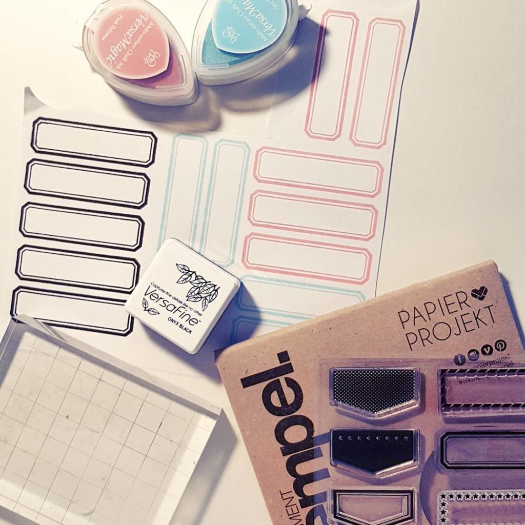 So while I'm watching "Mockingjay pt. 1" I do some meditation. I love these repetitive things. ❤

#scrapbook #scrapbooking #memorykeeping #stamping #stempeln #repetitive #eveningthings #papierprojekt #momentstempel #versamagic #versafine #labelliebe #diy #labelsticker #paper #paperlove #crafting