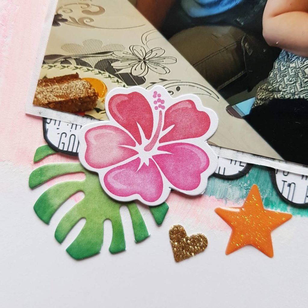 Everybody shows their autumn and christmas projects while I just start working on my summer months. How do you do this guys?  .

#scrapbook #scrapbooking #scrapbooklayout #memorykeeping #mixedmedia #summer #tropical #paper #crafting #diy #acrylicpaint #fancypantsdesigns #pinkpaislee #wildandfree #millieandjune #summerlights #7t7s